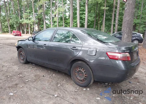 2007 Toyota Camry Le z USA, uszkodzony, nr VIN 4T1BE46KX7U605619